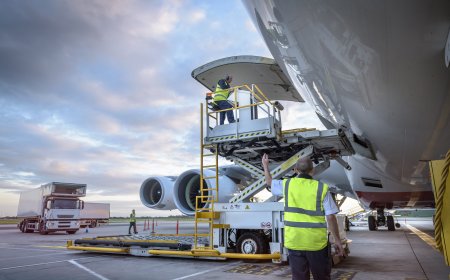 Ground Support Equipment Market Size, Trends, Growth Factors, and Forecast 2025-2033