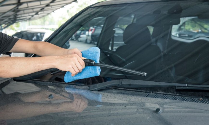 Automotive Glass Market Value & Growth Dynamics 2025–2033