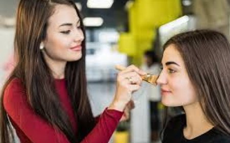 Launch Your Career with Top Makeup Classes in Dubai and Laser Courses for Nurses