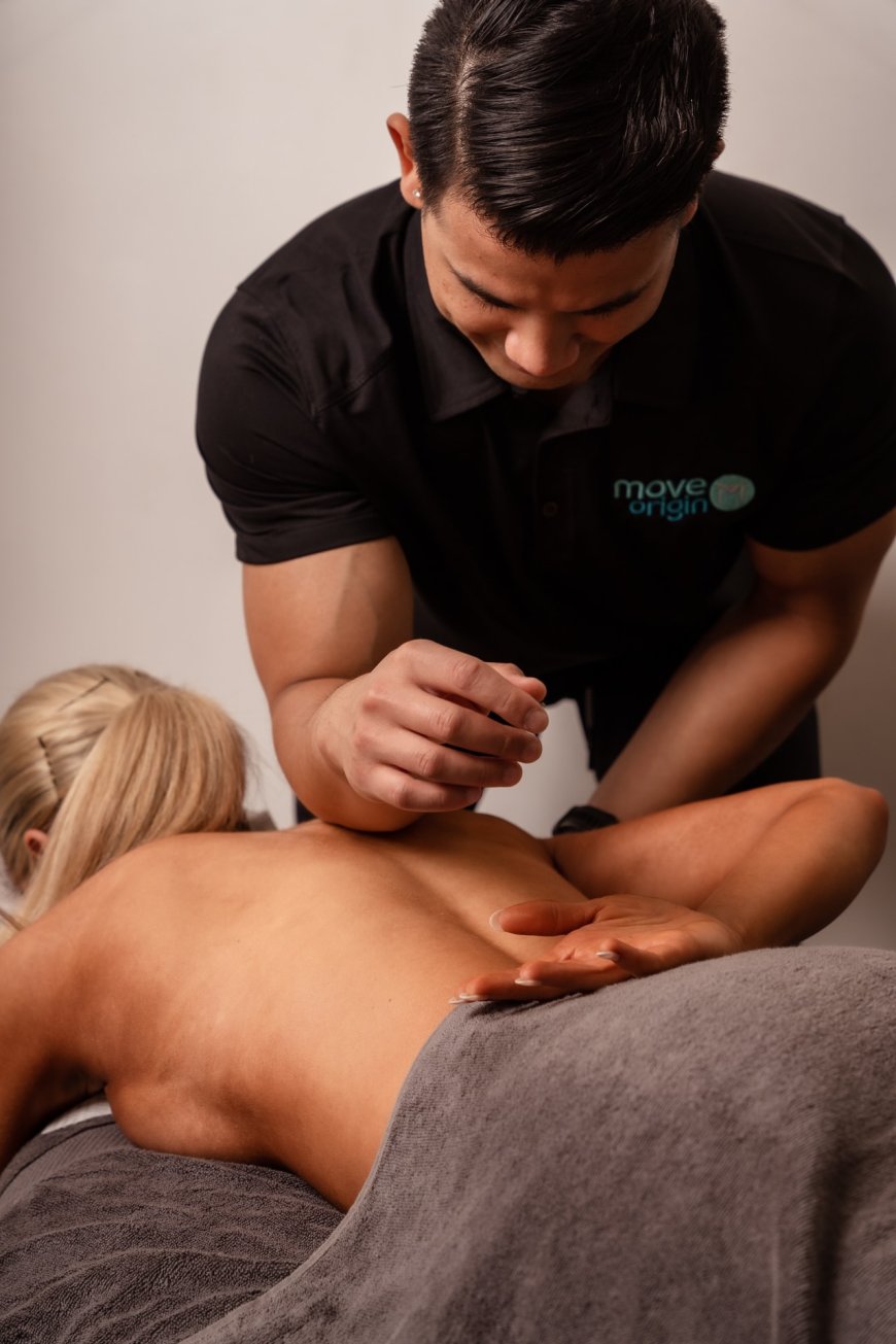 Pressure Point Massage for Sleep: Best Points to Relax Your Body Before Bed