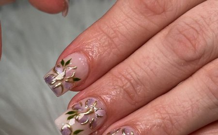 Trendy Nail Salon Offering Modern Nail Art and Beauty Care