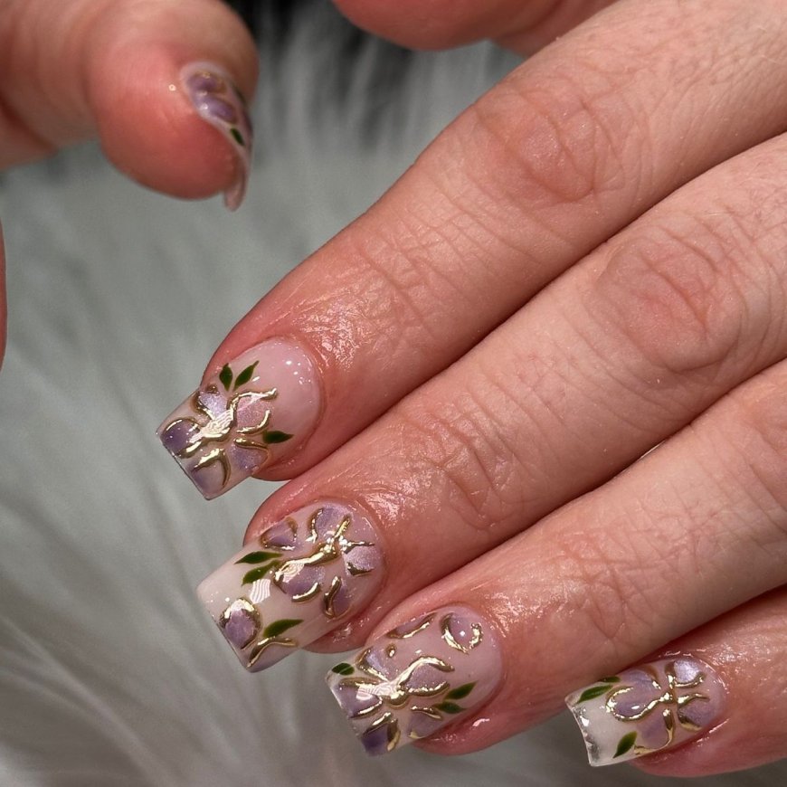 Trendy Nail Salon Offering Modern Nail Art and Beauty Care
