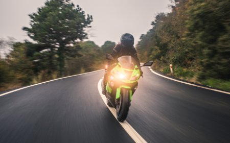 Bike on Rent in Udaipur – Explore the City Easily with Freedo Rentals