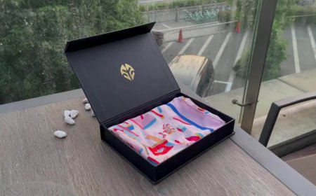 Custom Apparel Boxes With Dynamic Brand Graphics
