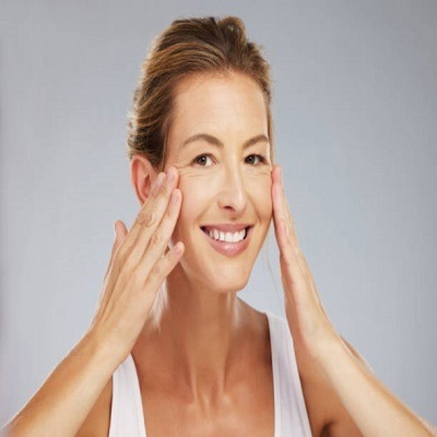 What are the benefits of fractional laser treatment for skin at Royal Clinic?