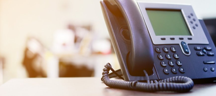 Why UK Businesses Are Ditching Old Phone Lines for Hosted VoIP