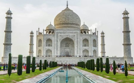 A Golden Triangle Tour From Delhi : A Journey Full of Culture, History, and Memories