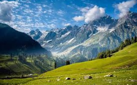 Explore Spiritual Journeys and Customized Kashmir Holidays with Traveloi