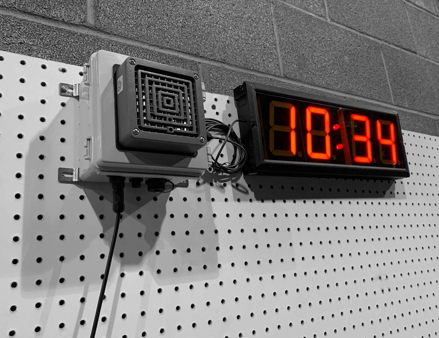 Why Schools Need a Time Clock Buzzer System and Emergency Alert System for Better Safety and Communication