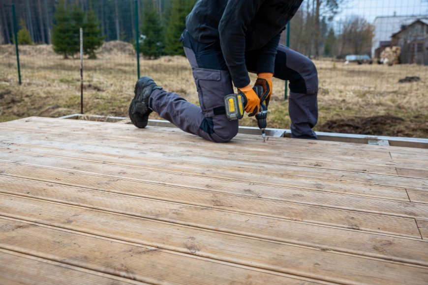 Custom Deck Builders for Safe and Beautiful Outdoor Spaces