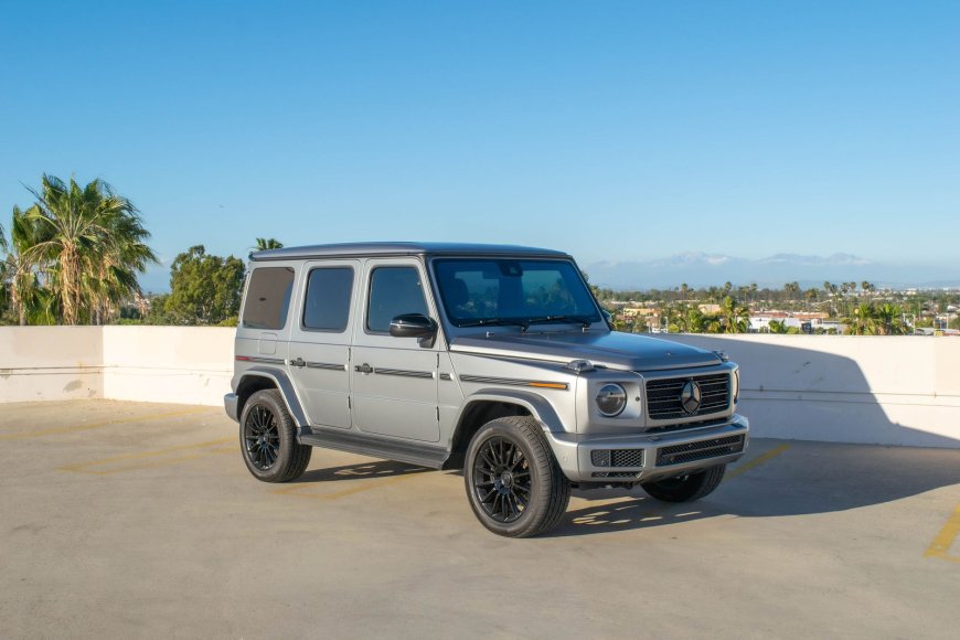 Securing the Perfect Backdrop with an Exotic Car Photoshoot Rental Hollywood