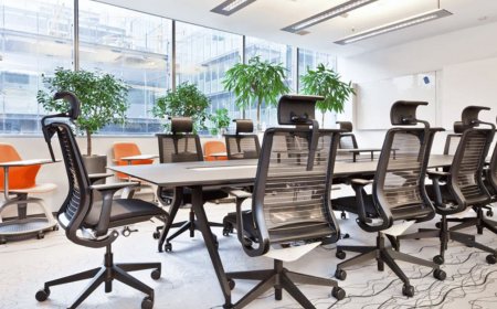 Meeting Room Chairs Dubai: Premium Seating Solutions by Cosmofurniturestore