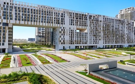 Inside DLF The Dahlias Golf Course Road: Floor Plans, Amenities, & Unit Sizes