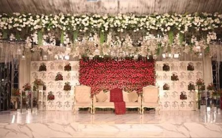 A Marquee for 1,100 Guests Needs More Than a Wedding Planner