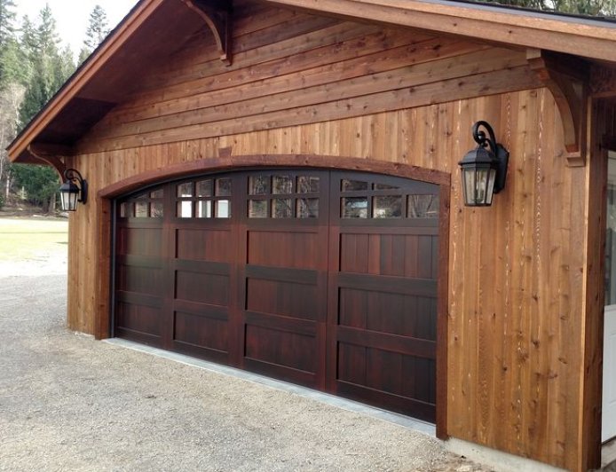 What Homeowners Should Know Before Wood Garage Door Installation in Paradise NV Heat Weight and Maintenance