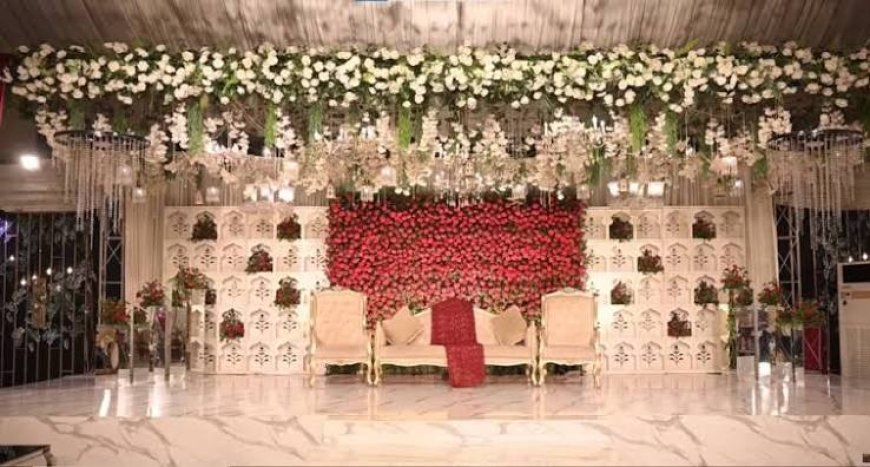 A Marquee for 1,100 Guests Needs More Than a Wedding Planner